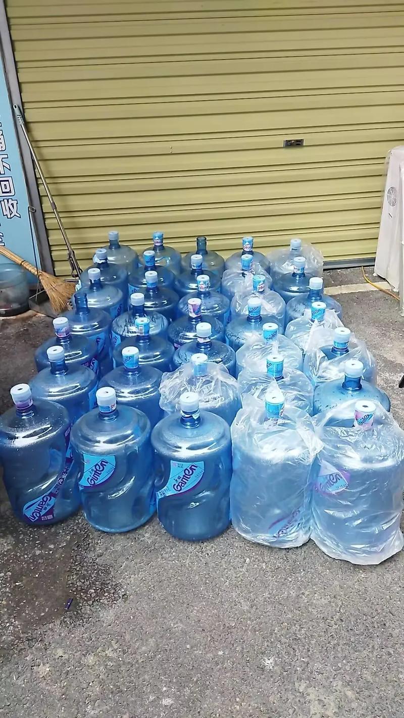 景甜桶裝水配送 一站式飲用水服務(wù)，滿足您的飲水需求